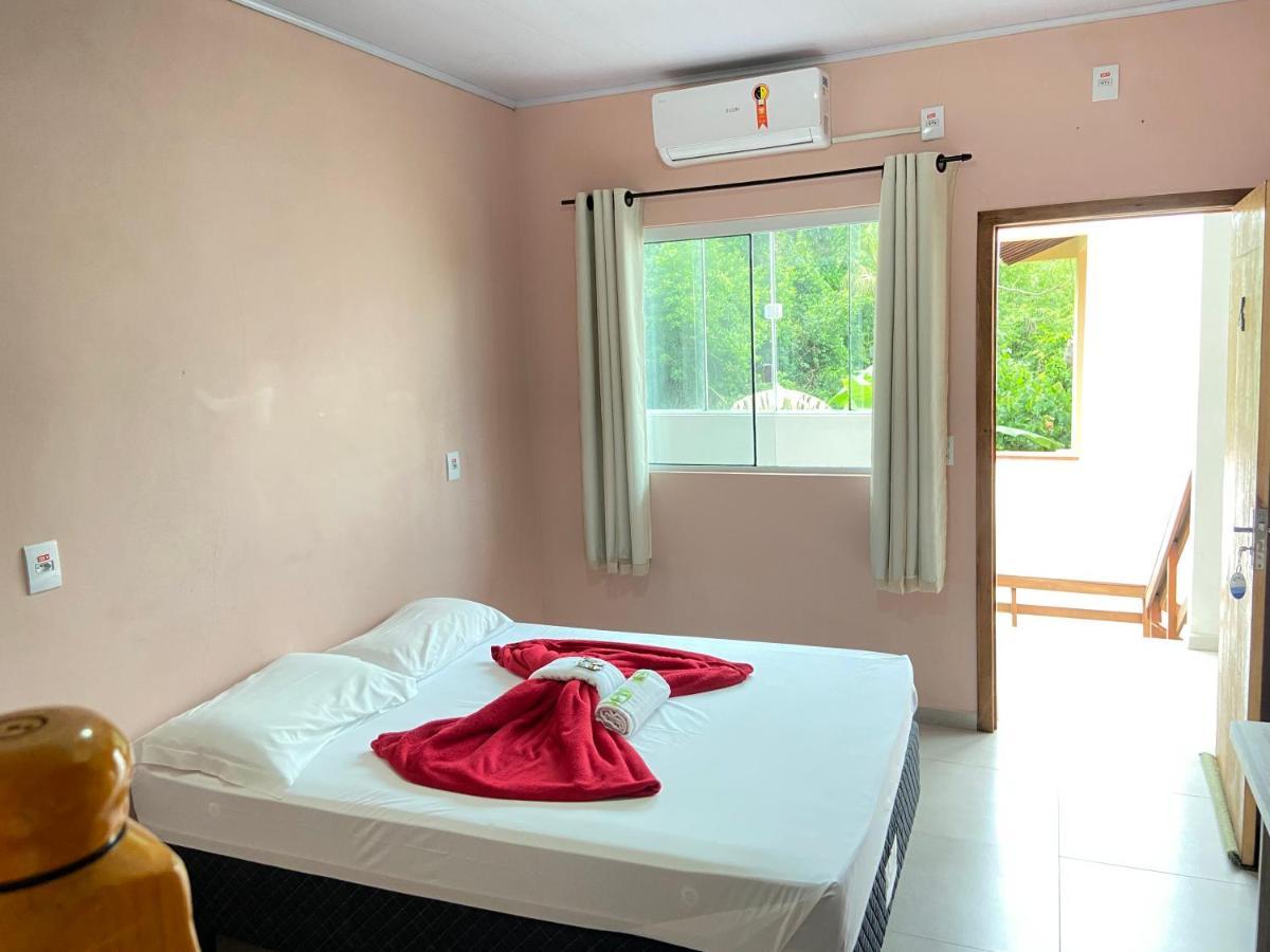 פנייה Pousada Villa Sambaqui מראה חיצוני תמונה
